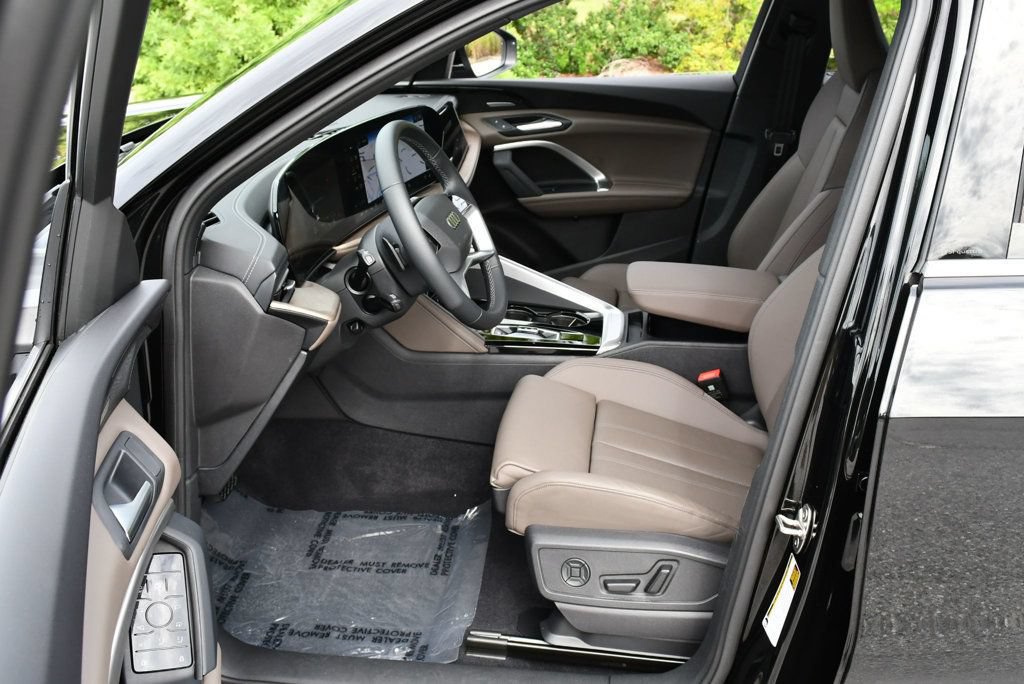 Used 2025 Audi Q5 Prestige AWD/4WD image 45