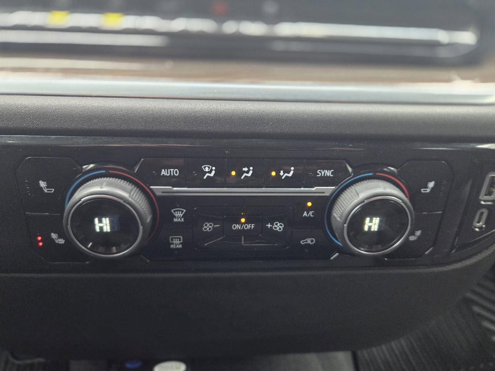 Used 2022 Chevrolet Silverado 1500 LT image 47