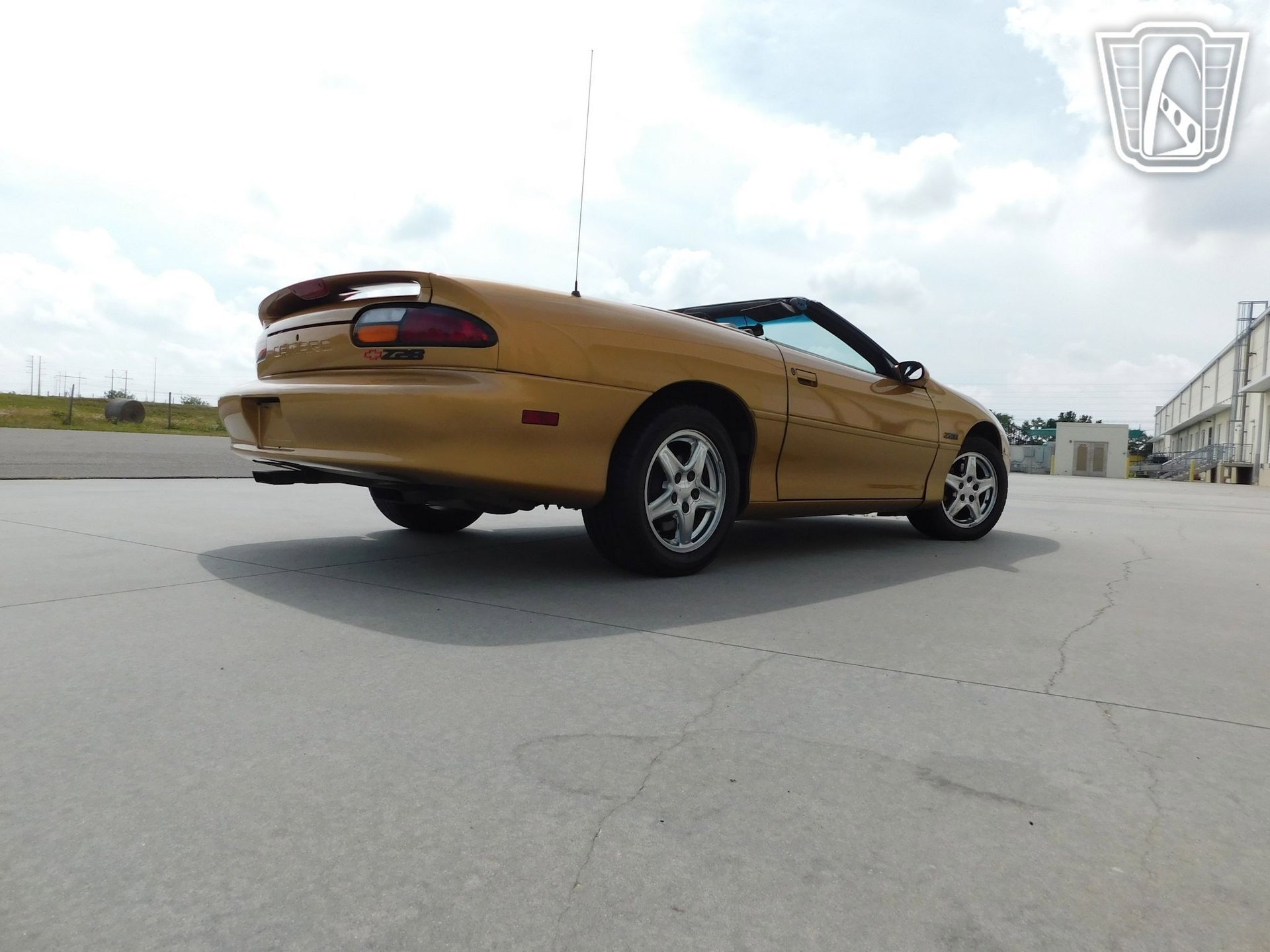 Used 1998 Chevrolet Camaro Z28 RWD image 15