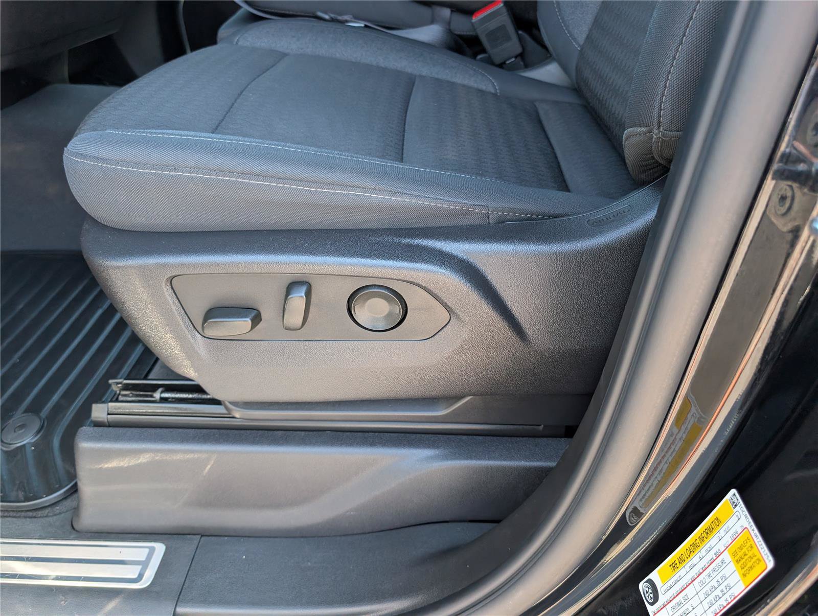 Used 2024 Chevrolet Silverado 1500 RST AWD/4WD image 20