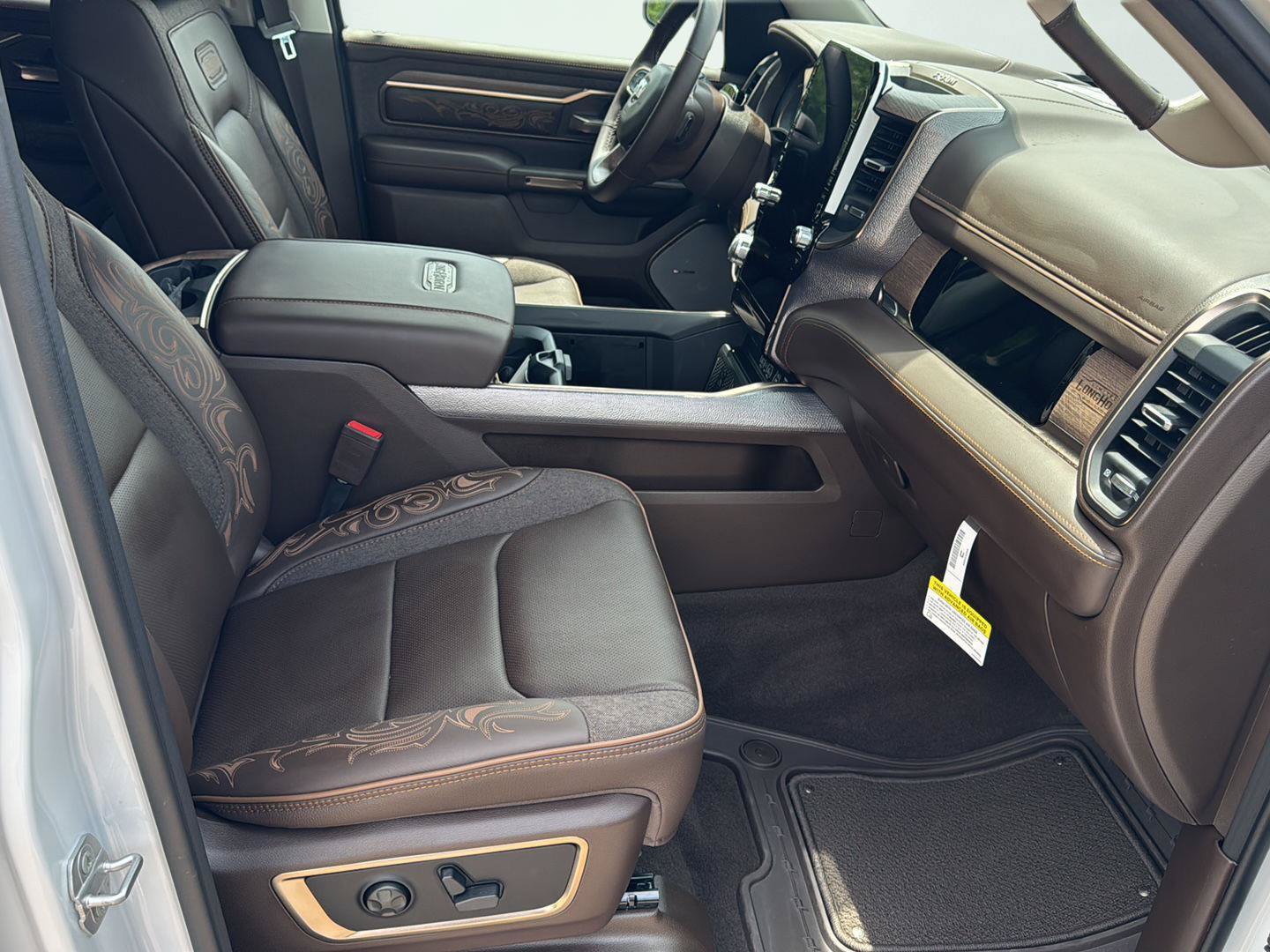 Used 2026 RAM 1500 Limited AWD/4WD image 26