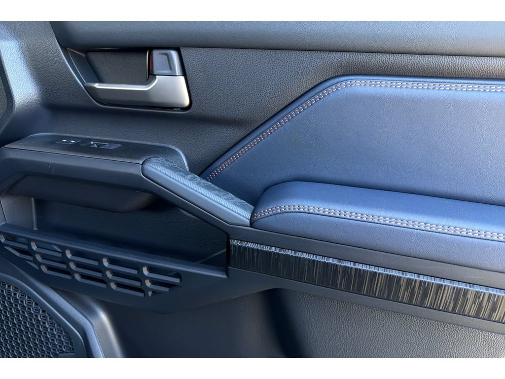 New 2026 Toyota 4Runner Platinum AWD/4WD image 19