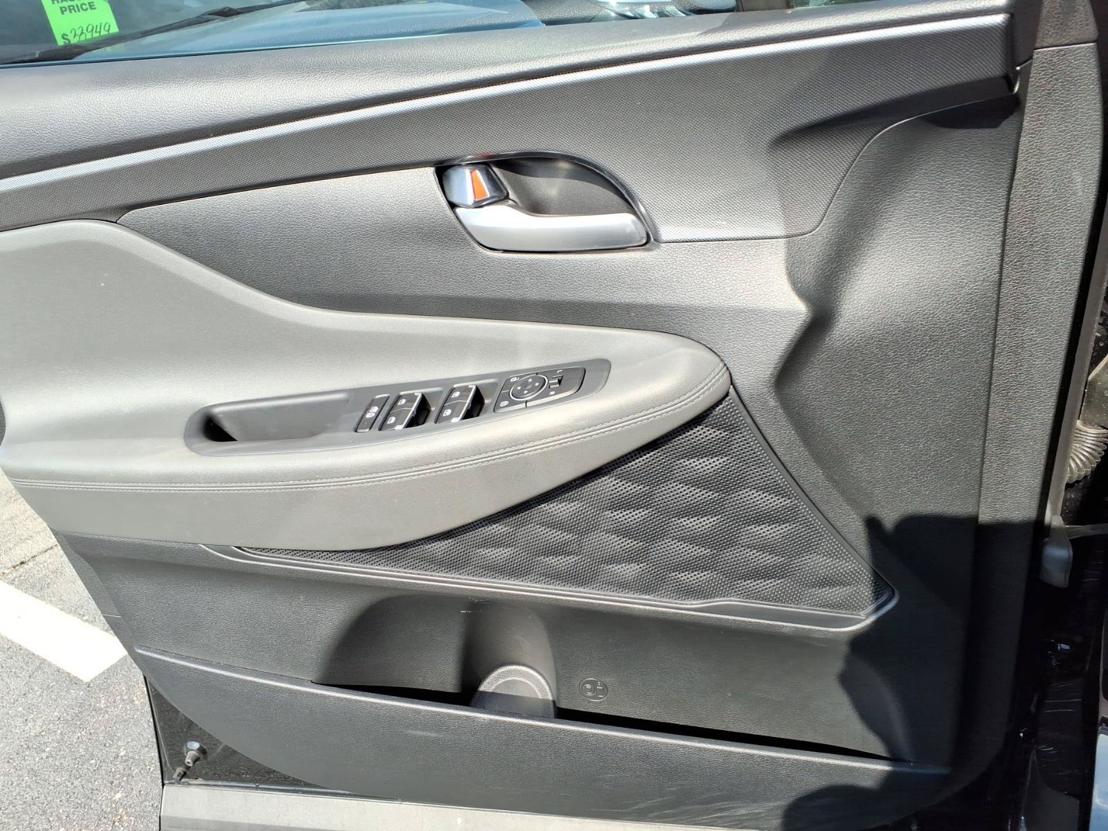 Used 2023 Hyundai Santa Fe SEL FWD image 23