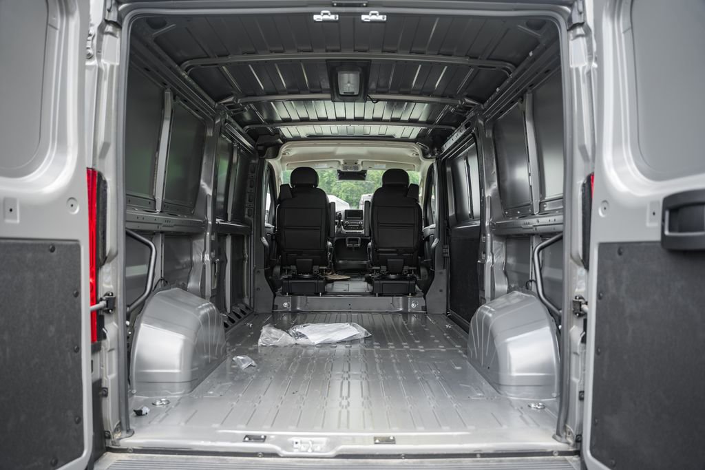New 2025 RAM ProMaster 3500 w/ Quick Order Package 22G SLT image 8
