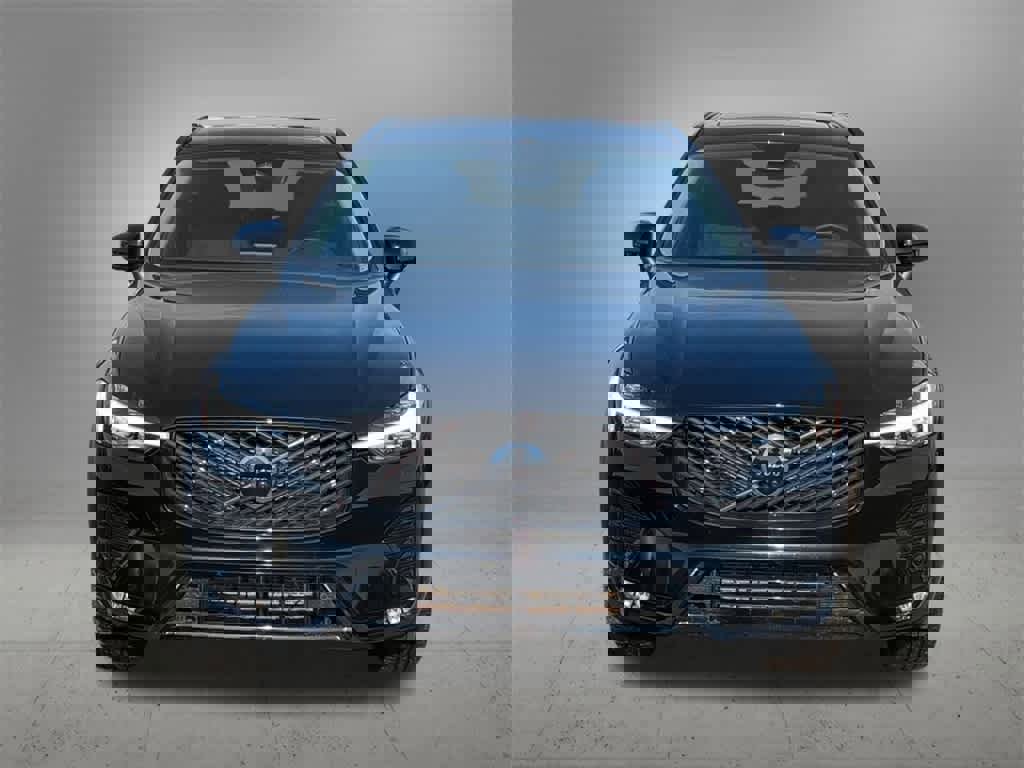 Used 2026 Volvo XC60 B5 Plus w/ Protection Package Premier image 9