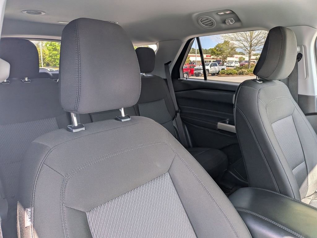 Used 2022 Ford Explorer XLT image 20
