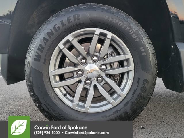 Used 2024 Chevrolet Colorado LT image 9