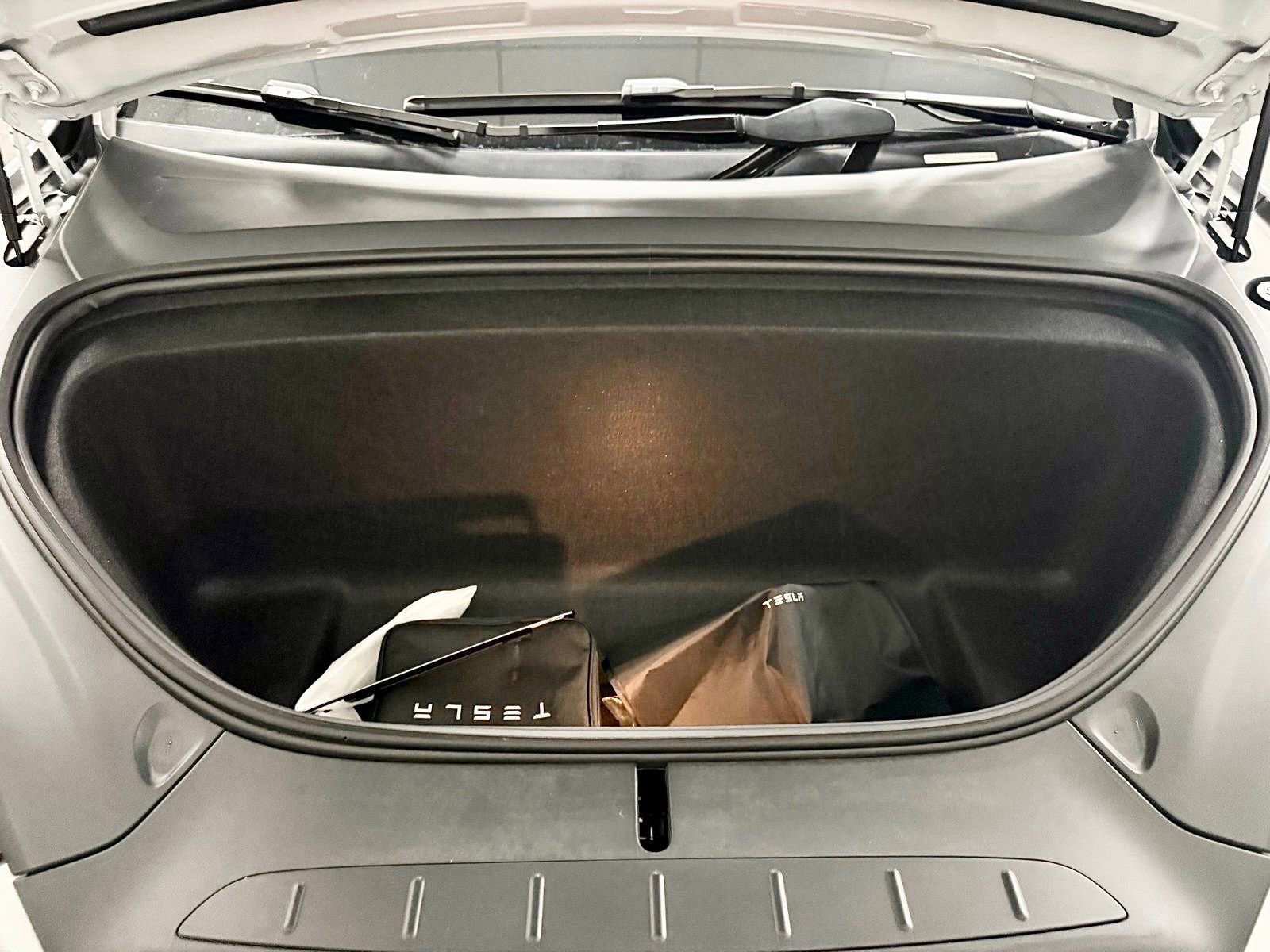 Used 2022 Tesla Model X Plaid image 38