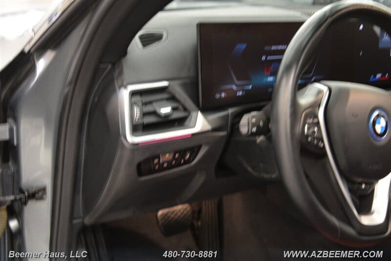 Used 2023 BMW i4 eDrive35 w/ Premium Package RWD image 29