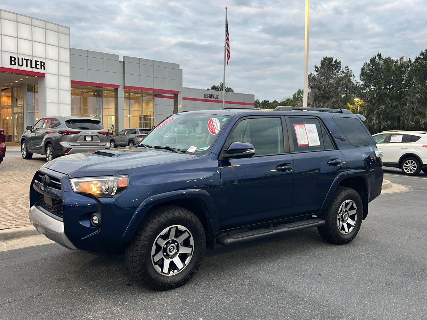 Certified 2022 Toyota 4Runner TRD Off-Road Premium w/ Moonroof Package image 1