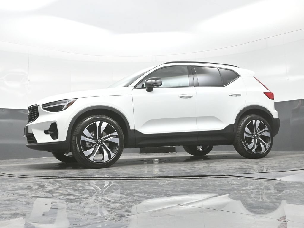 New 2026 Volvo XC40 B5 Ultra w/ Protection Package Premier AWD/4WD image 26
