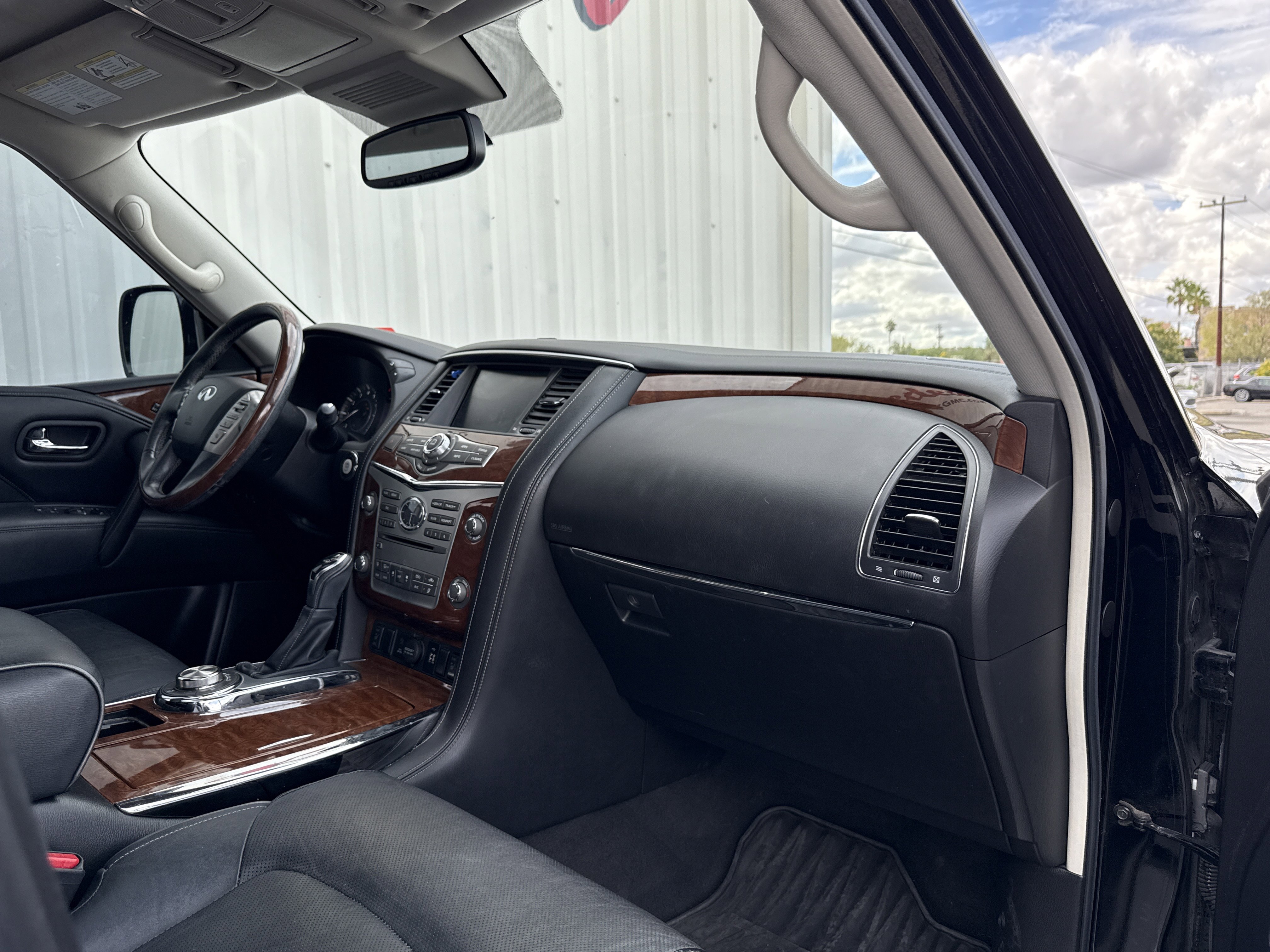 Used 2019 INFINITI QX80 Luxe w/ Proassist Package image 28