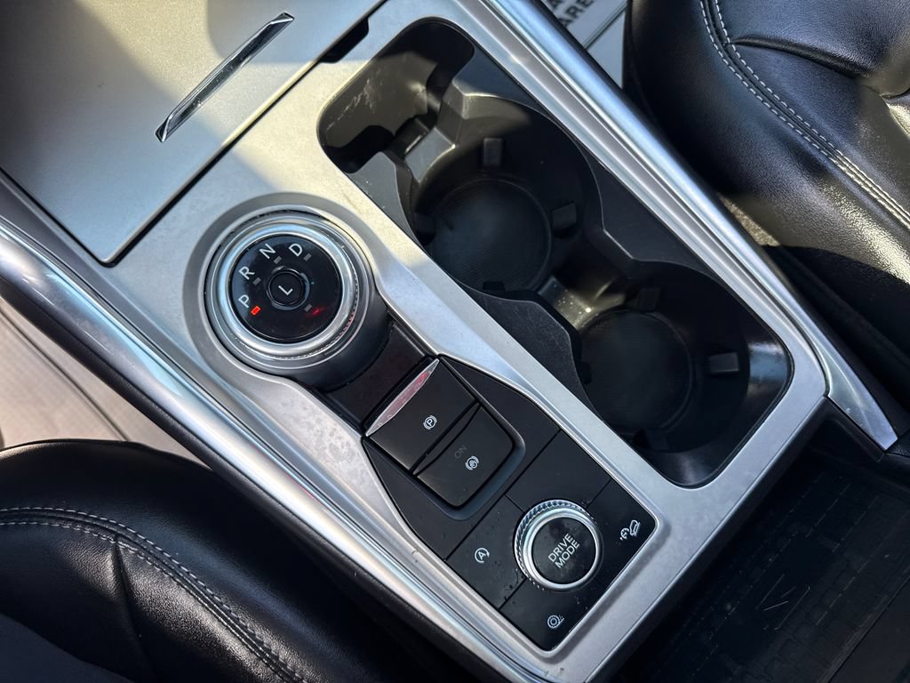 Used 2024 Ford Explorer XLT w/ Equipment Group 202A AWD/4WD image 43
