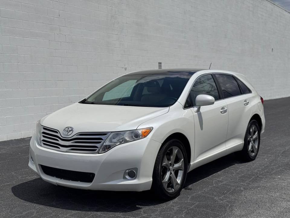 Used 2011 Toyota Venza w/ Premium Pkg #2 FWD image 4