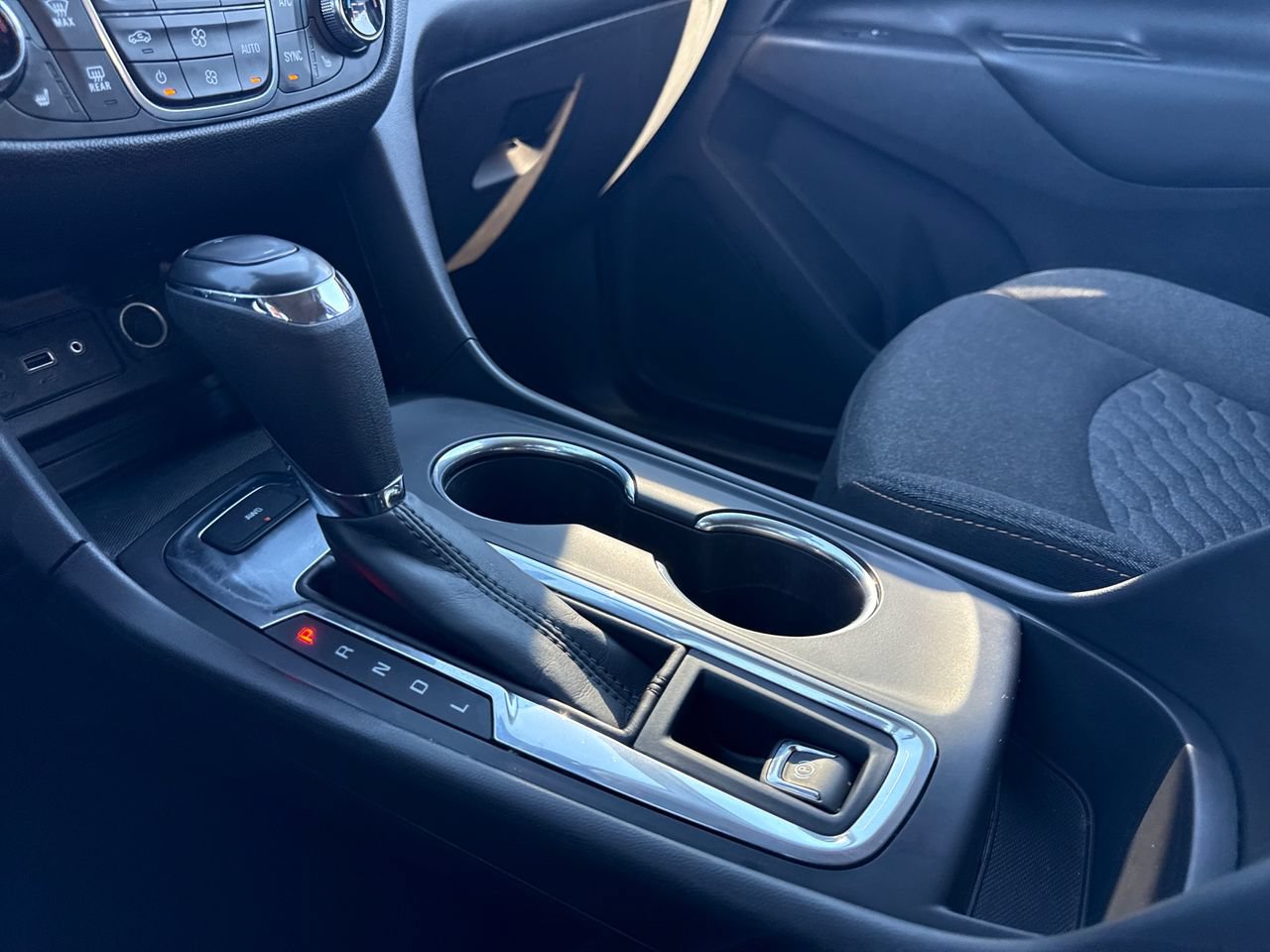 Used 2020 Chevrolet Equinox LT AWD/4WD image 20