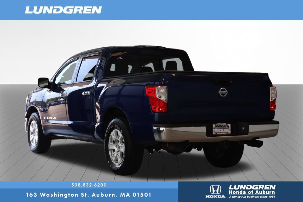 Used 2019 Nissan Titan SV AWD/4WD image 3