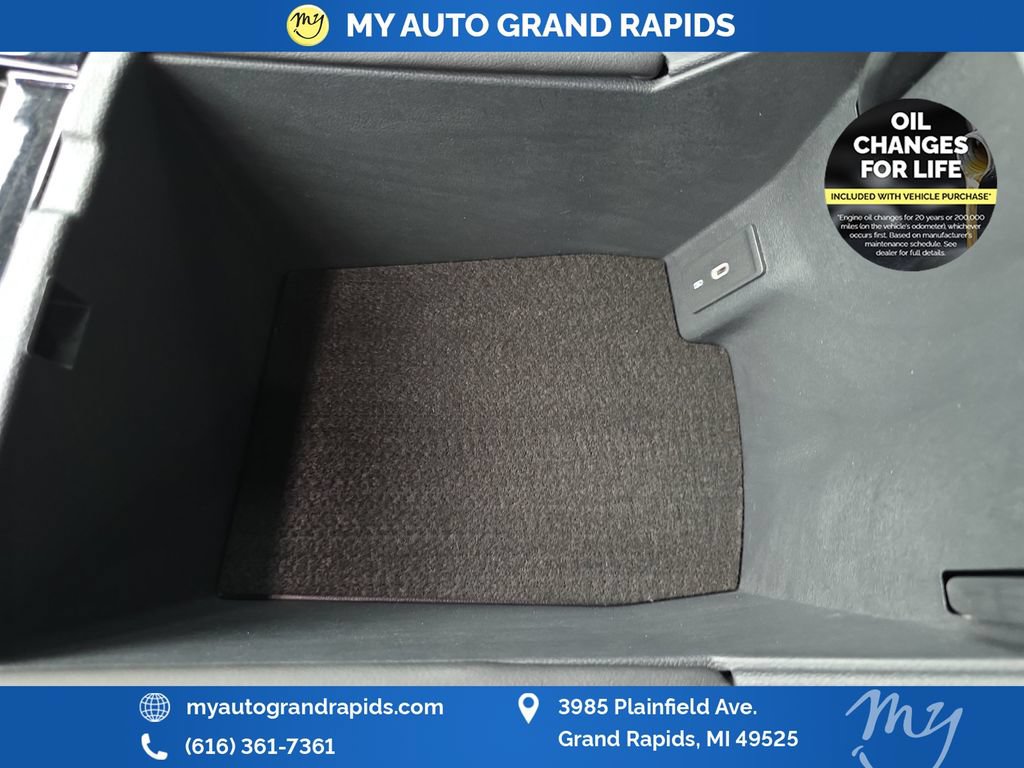 Used 2025 Volkswagen Atlas SE AWD/4WD image 38