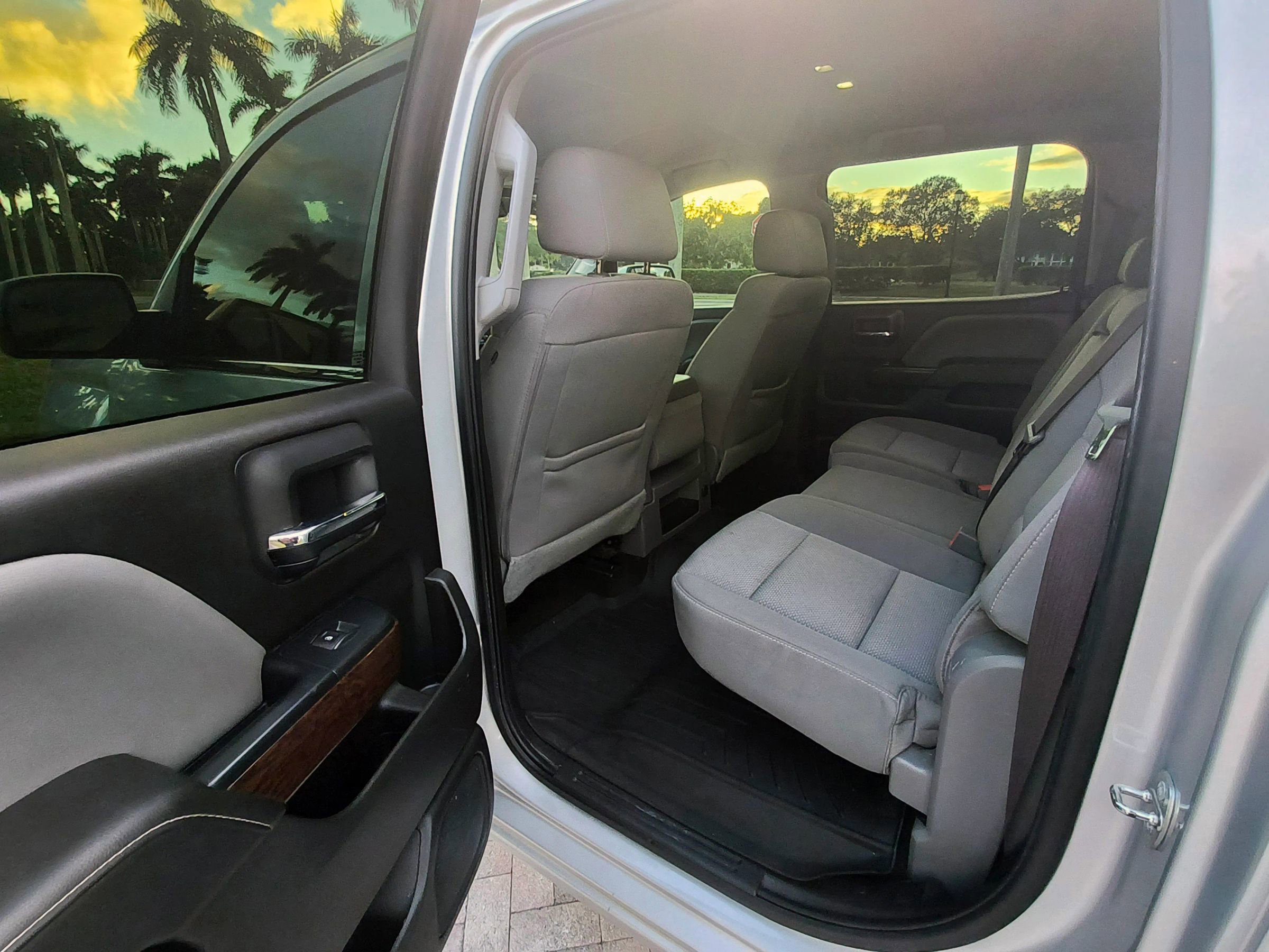 Used 2017 GMC Sierra 1500 SLE w/ SLE Value Package image 29