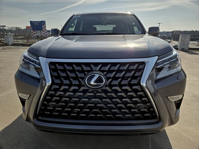 Used 2023 Lexus GX 460 Luxury w/ Accessory Package image 3