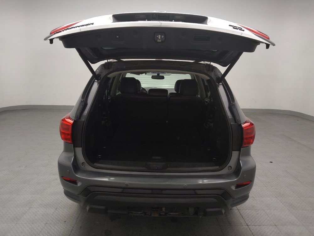 Used 2019 Nissan Pathfinder SL AWD/4WD image 29