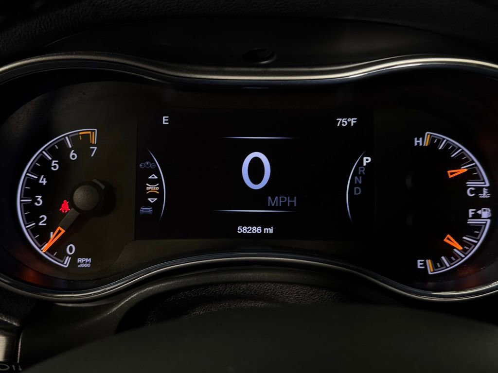 Used 2021 Jeep Grand Cherokee Laredo w/ Security & Convenience Group image 15