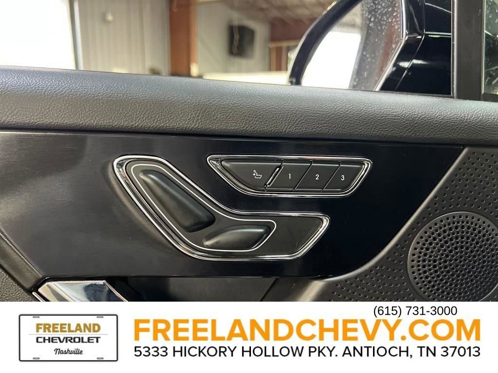 Used 2023 Lincoln Corsair AWD image 19