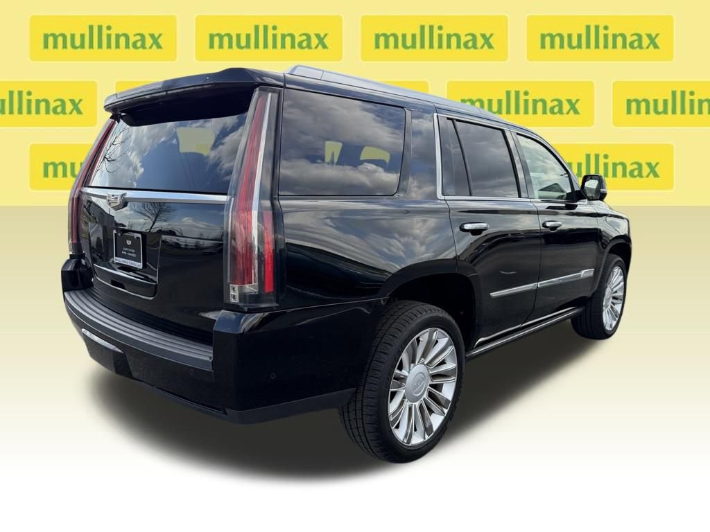 Used 2017 Cadillac Escalade Platinum image 11