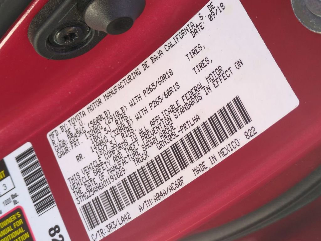 Used 2019 Toyota Tacoma Limited image 31