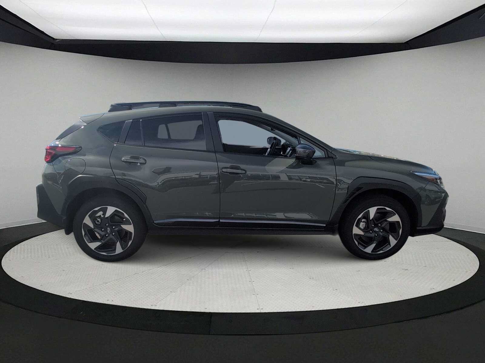 Used 2026 Subaru Crosstrek 2.5i Limited AWD/4WD image 9