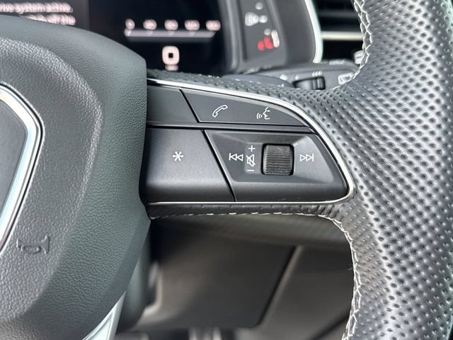 Used 2024 Audi SQ8 Prestige AWD/4WD image 31