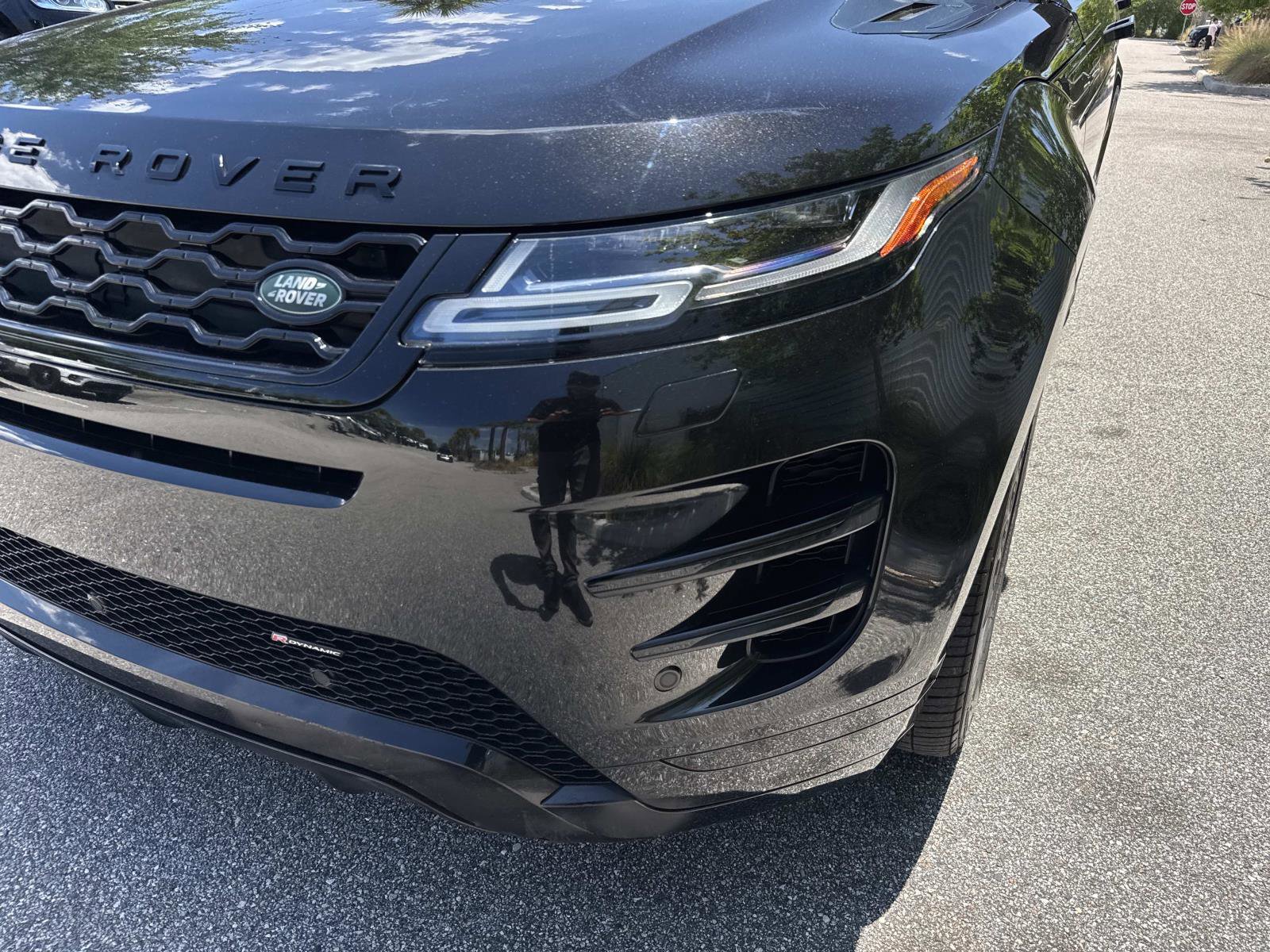 Used 2023 Land Rover Range Rover Evoque R-Dynamic SE AWD/4WD image 9