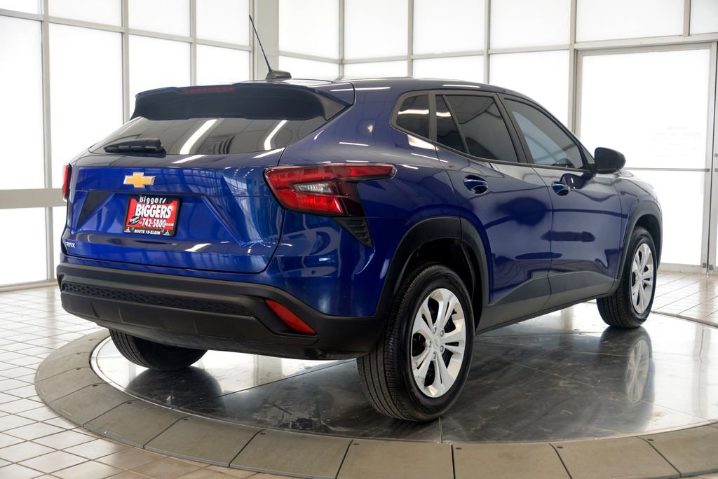 Used 2024 Chevrolet Trax LS image 8