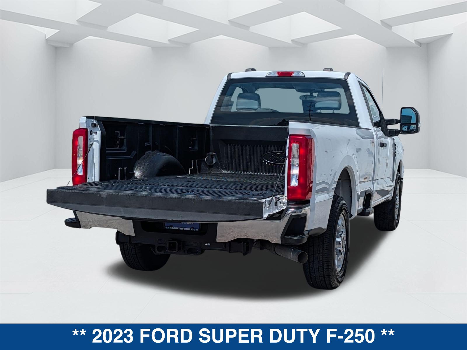 Certified 2023 Ford F250 XL w/ XL Chrome Package RWD image 14