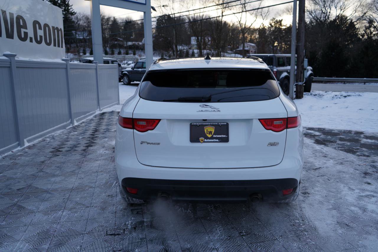 Used 2020 Jaguar F-PACE R-Sport image 9