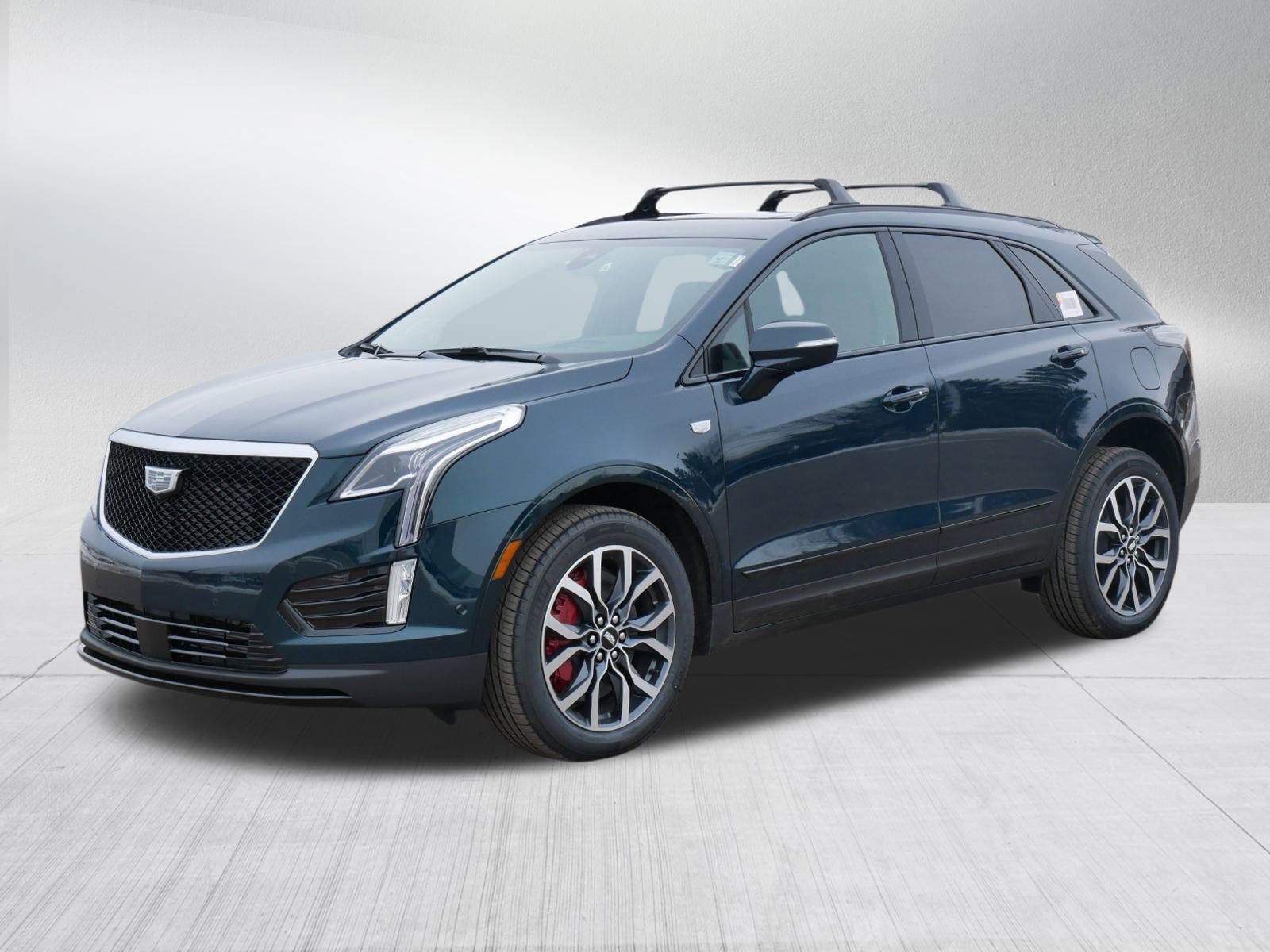 New 2026 Cadillac XT5 Sportv w/ LPO, Onyx Lite Package image 3