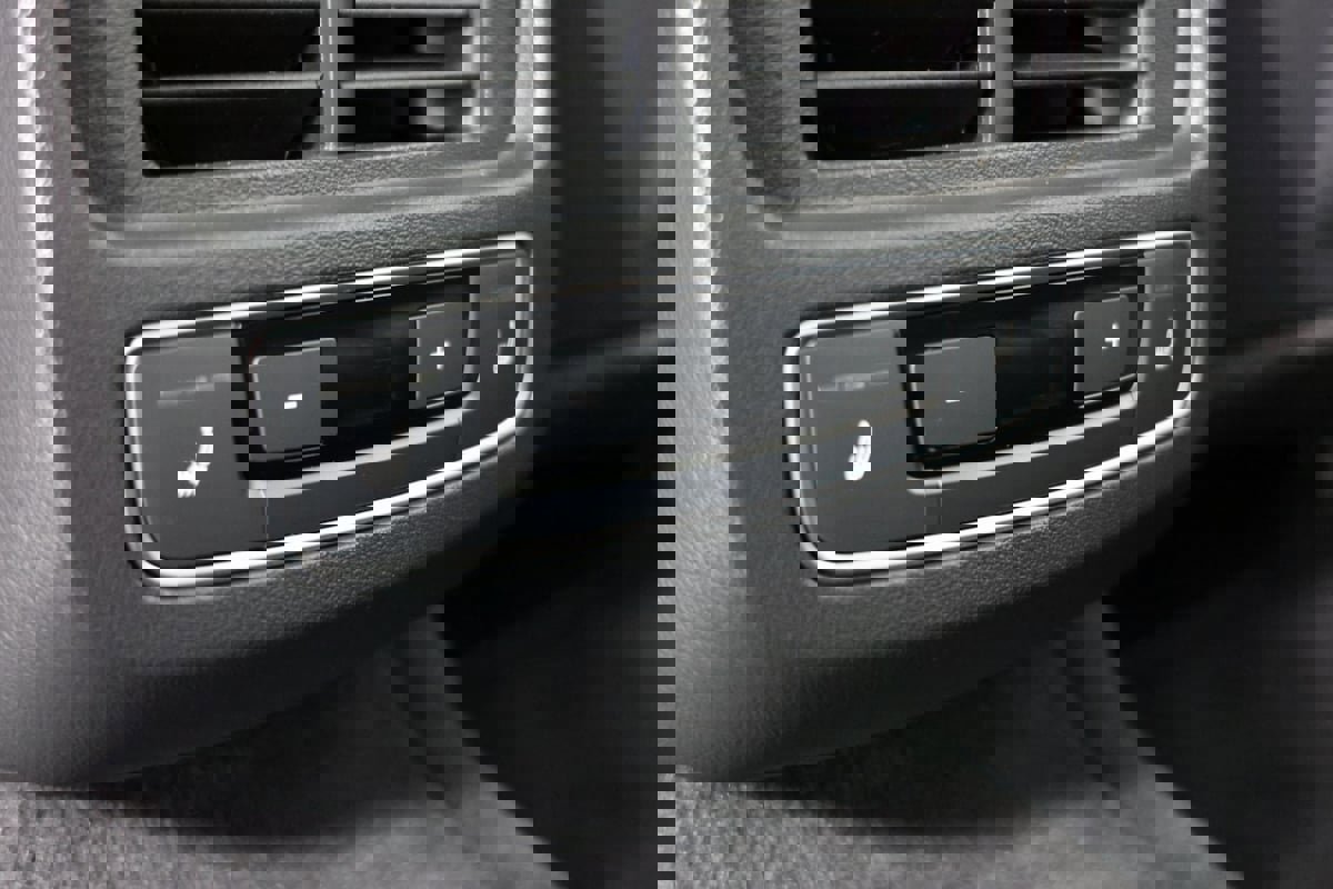 Used 2022 Audi e-tron GT Prestige image 34