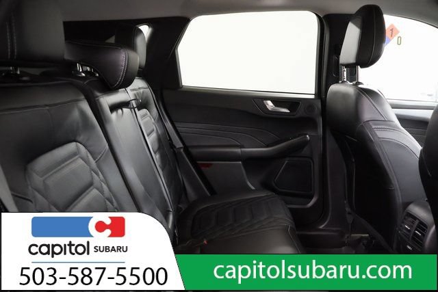 Used 2023 Ford Escape Platinum w/ Premium Technology Package AWD/4WD image 28