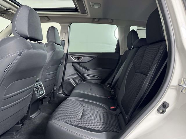 Used 2023 Subaru Forester Premium AWD/4WD image 34