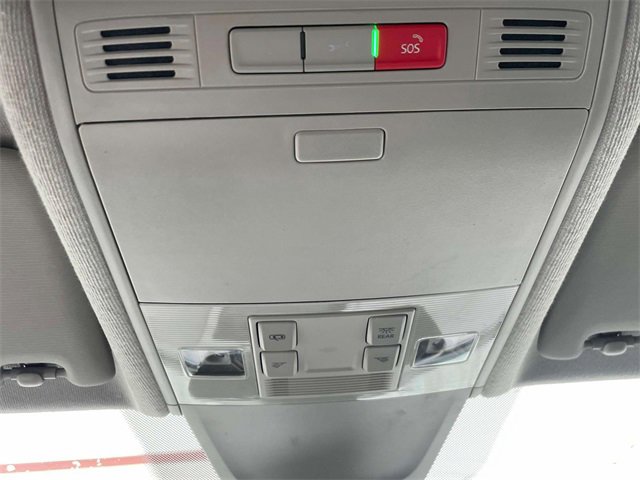 Used 2022 Volkswagen Tiguan SE image 29