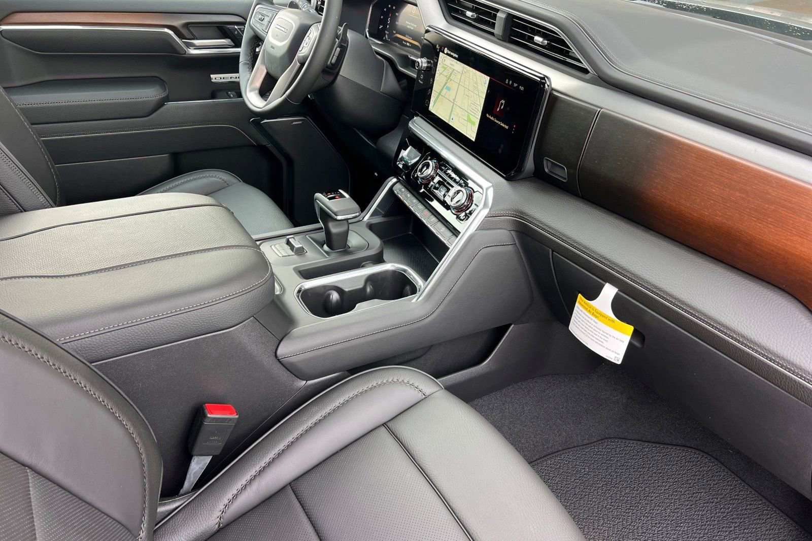 New 2026 GMC Sierra 1500 Denali w/ Denali Reserve Package image 14