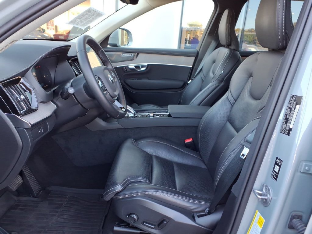 Certified 2026 Volvo XC90 B6 Ultra AWD/4WD image 7