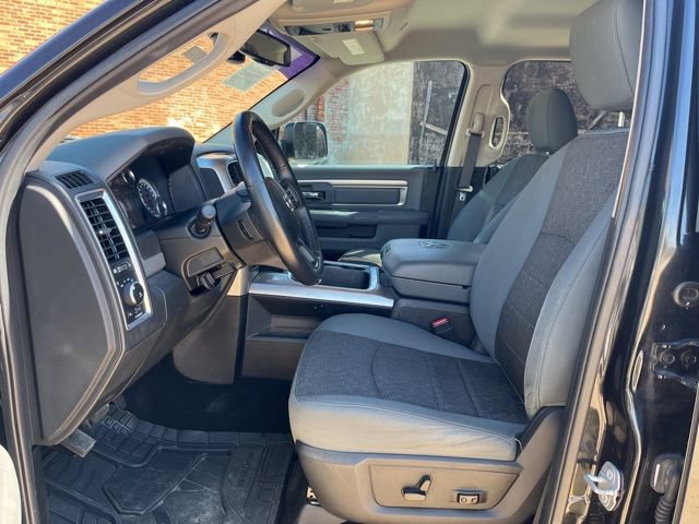 Used 2018 RAM 1500 SLT image 10