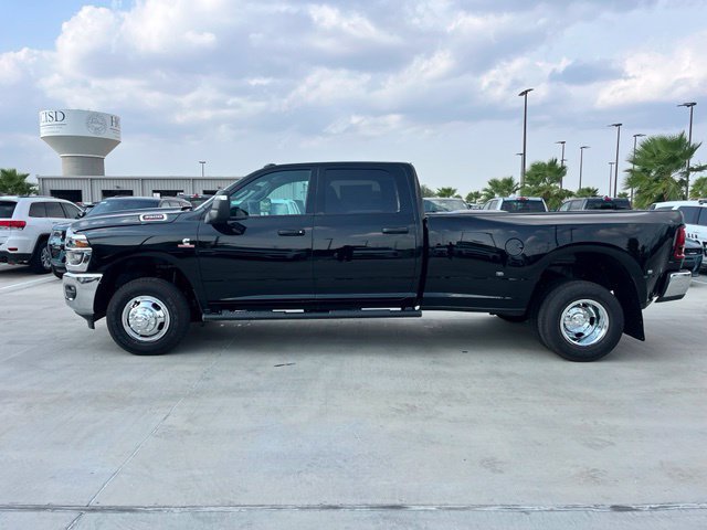 New 2027 RAM 3500 Tradesman AWD/4WD image 4