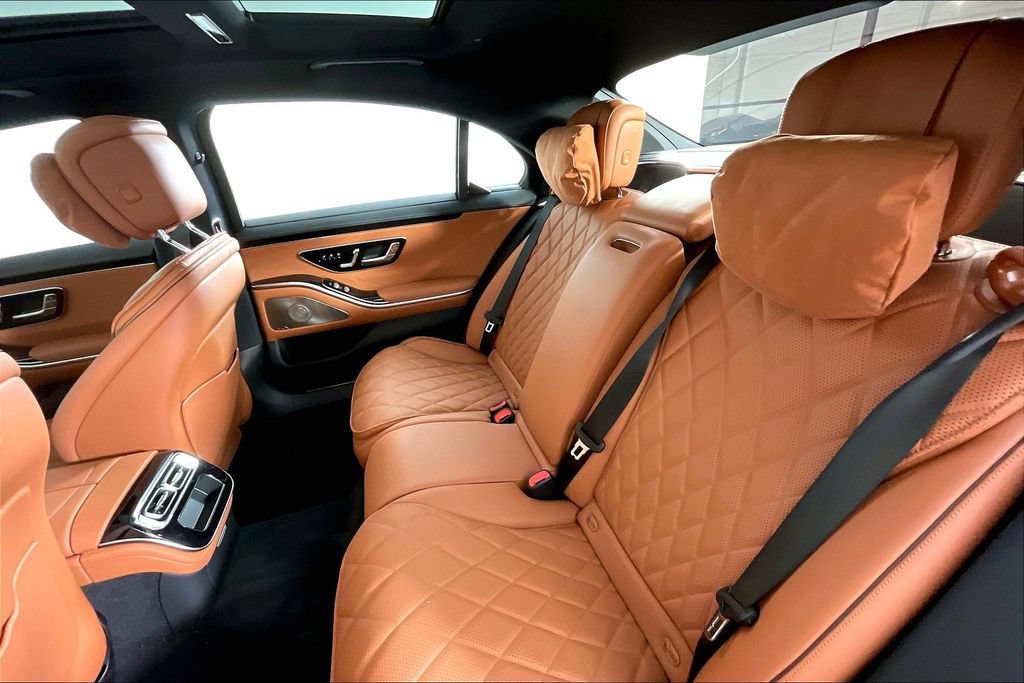 New 2026 Mercedes-Benz S 580 4MATIC Sedan image 10
