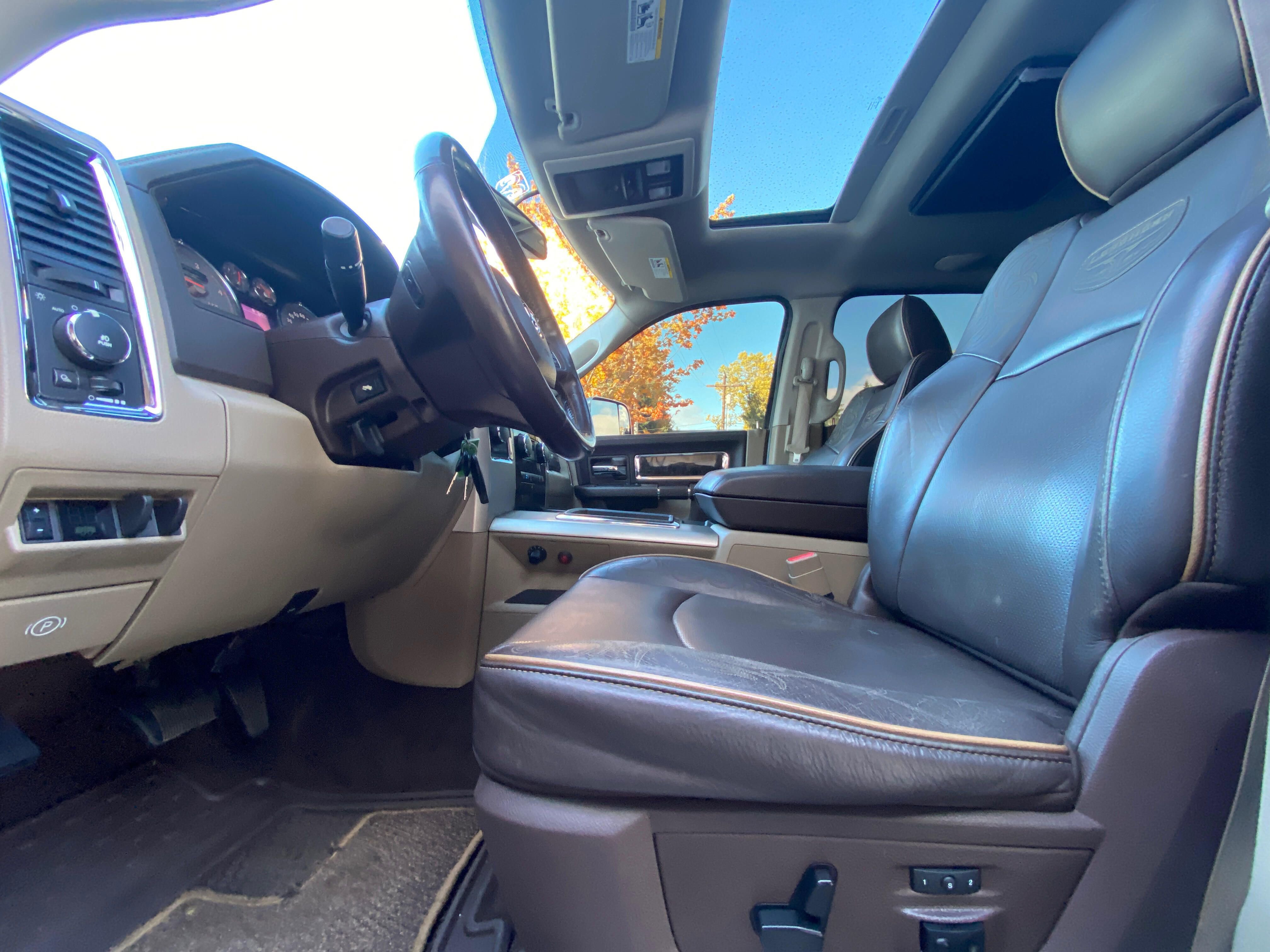 Used 2012 RAM 3500 Laramie Longhorn w/ Cold Weather Group image 27