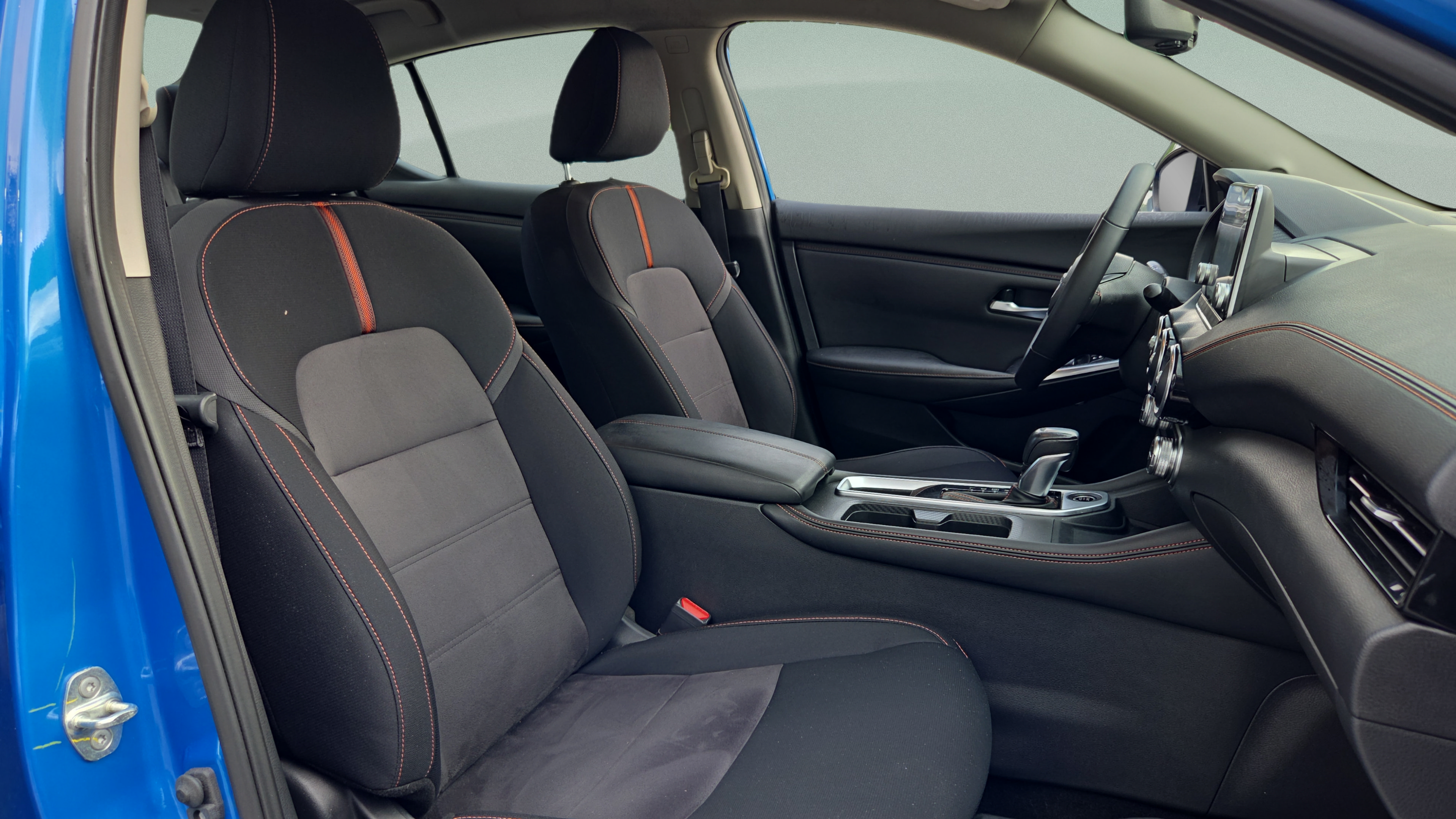 Used 2022 Nissan Sentra SR w/ Lighting Package FWD image 15