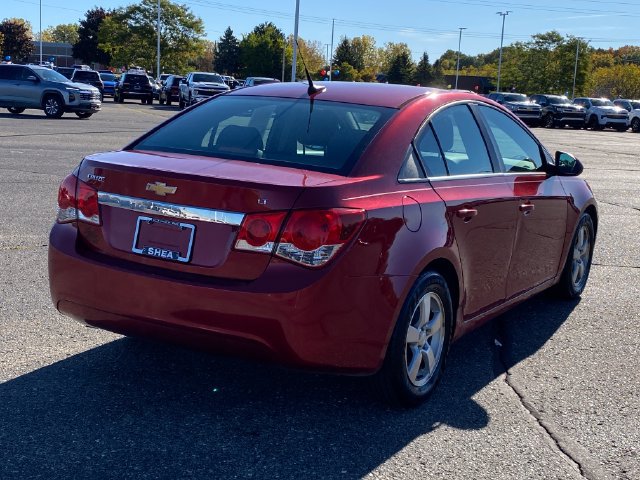 Used 2014 Chevrolet Cruze LT FWD image 2