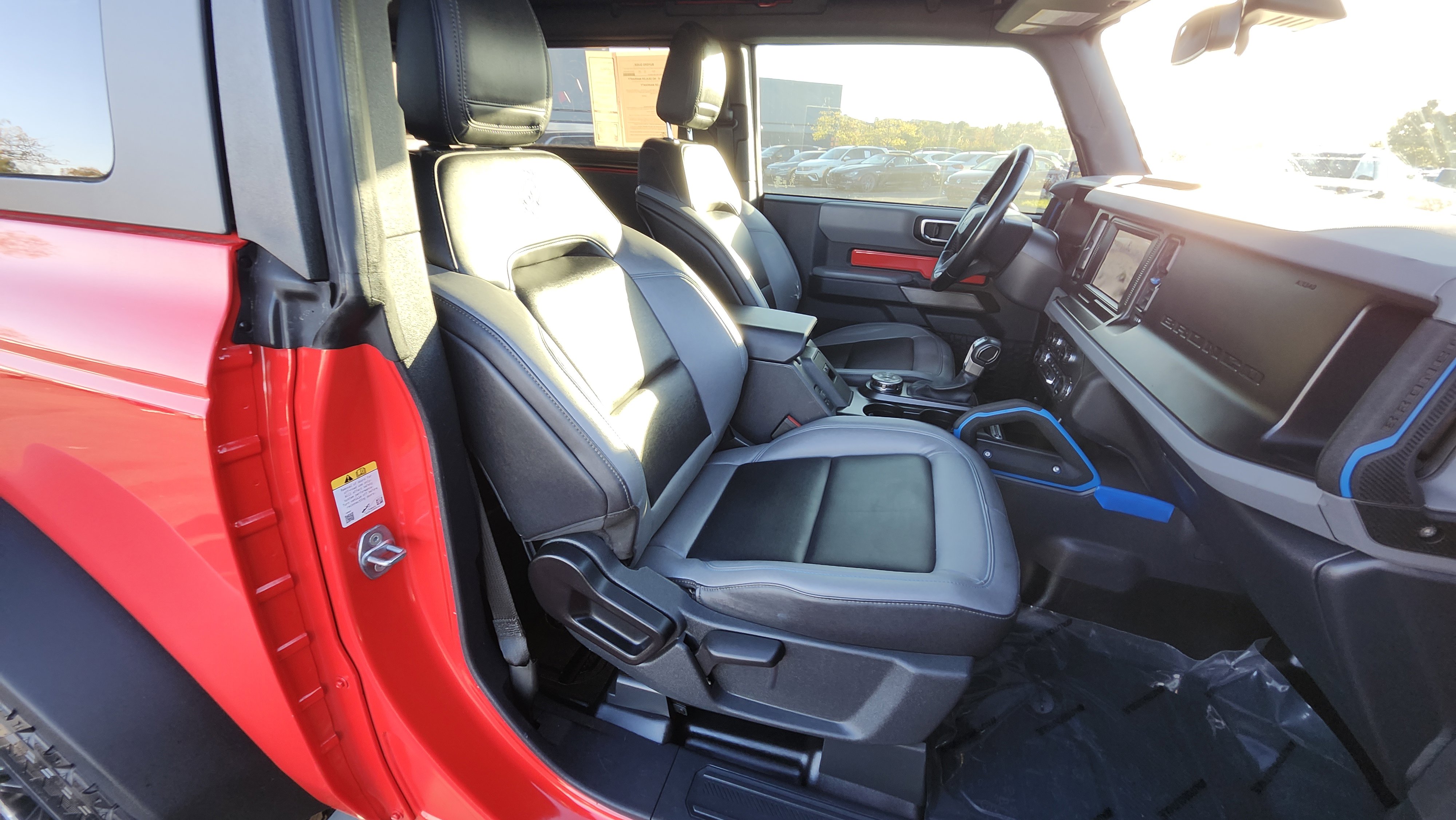 Used 2021 Ford Bronco Black Diamond w/ Sasquatch Package image 14