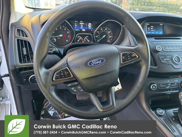 Used 2017 Ford Focus SE image 16