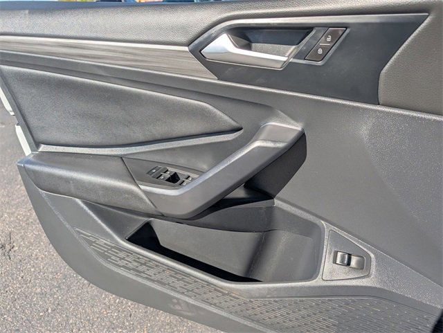 Used 2019 Volkswagen Jetta SEL w/ Cold Weather Package image 19